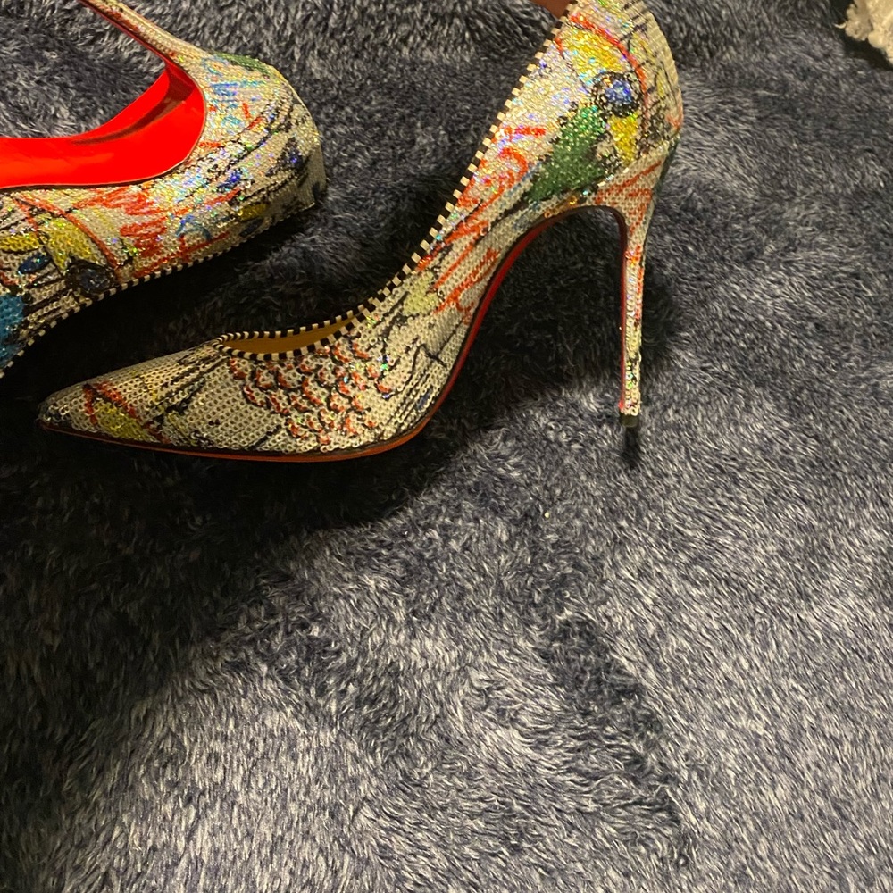 CHRISTIAN LOUBOUTIN - Picture 7 of 14